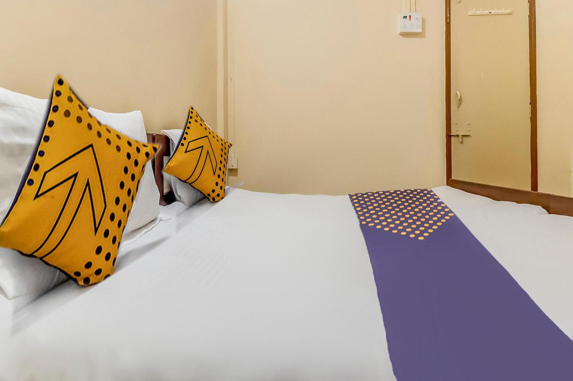 Hotel O New Ushakal Lodging & Boarding Nirmal  Luaran gambar